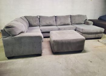 Gray Sectional Sofa With Ottoman