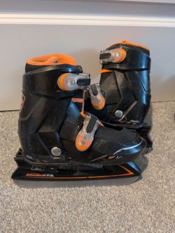 Lake Placid Nitro 7.7 adjustable ice skates