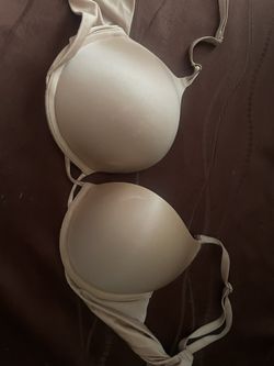 Victoria  Secret Bra bombshell