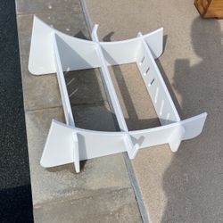 Pool lounge chair riser