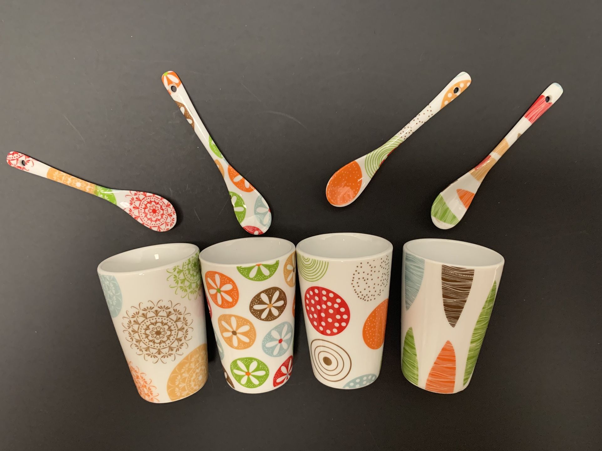 Porcelain Small Cup & Spoon Set from Table Passion (4 Sets)