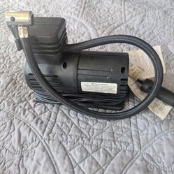 Compact Portable Air Compressor