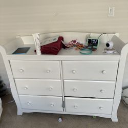 Changing Table With Drawers 
