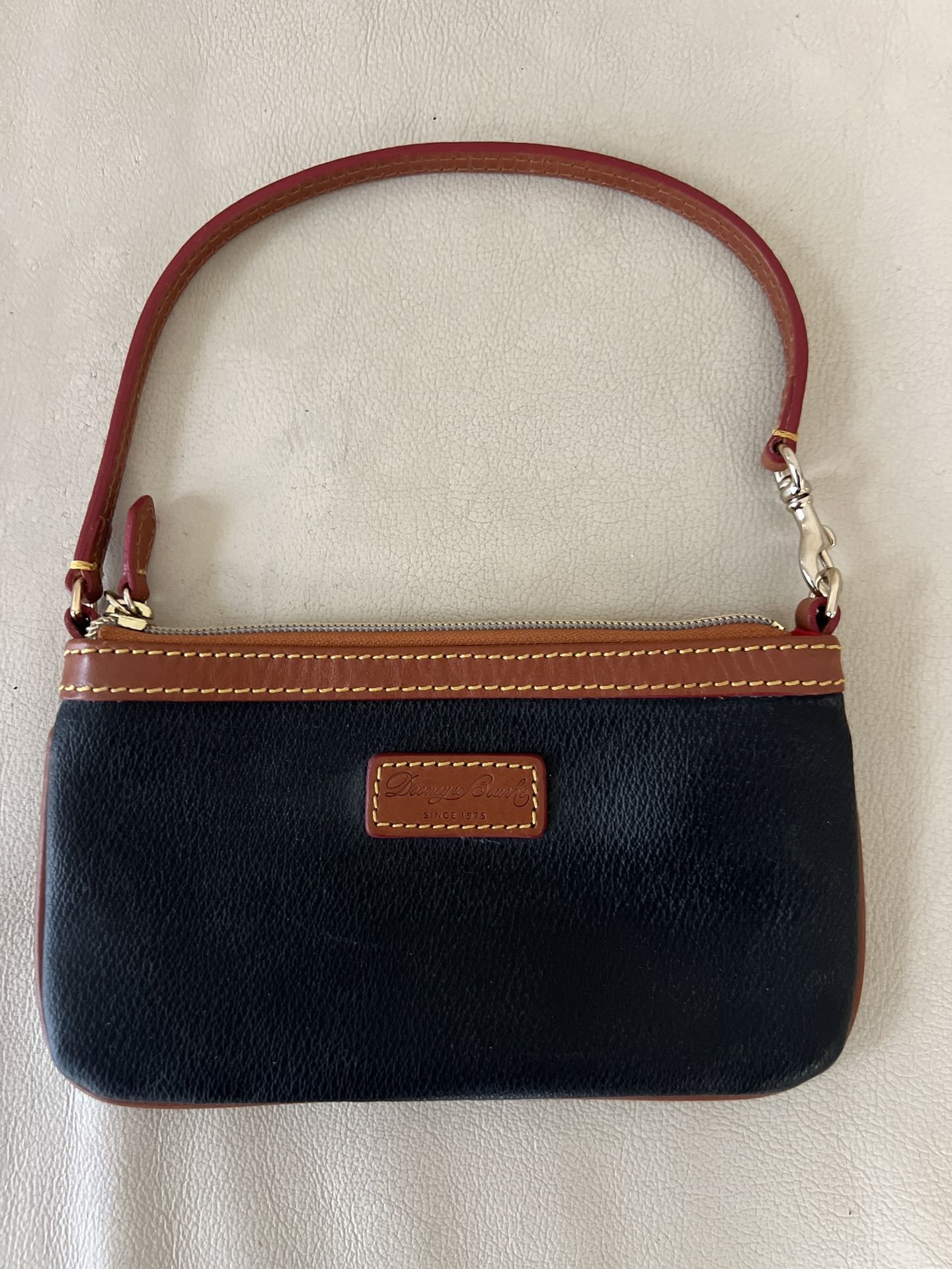 Dooney & Bourke wristlet strap