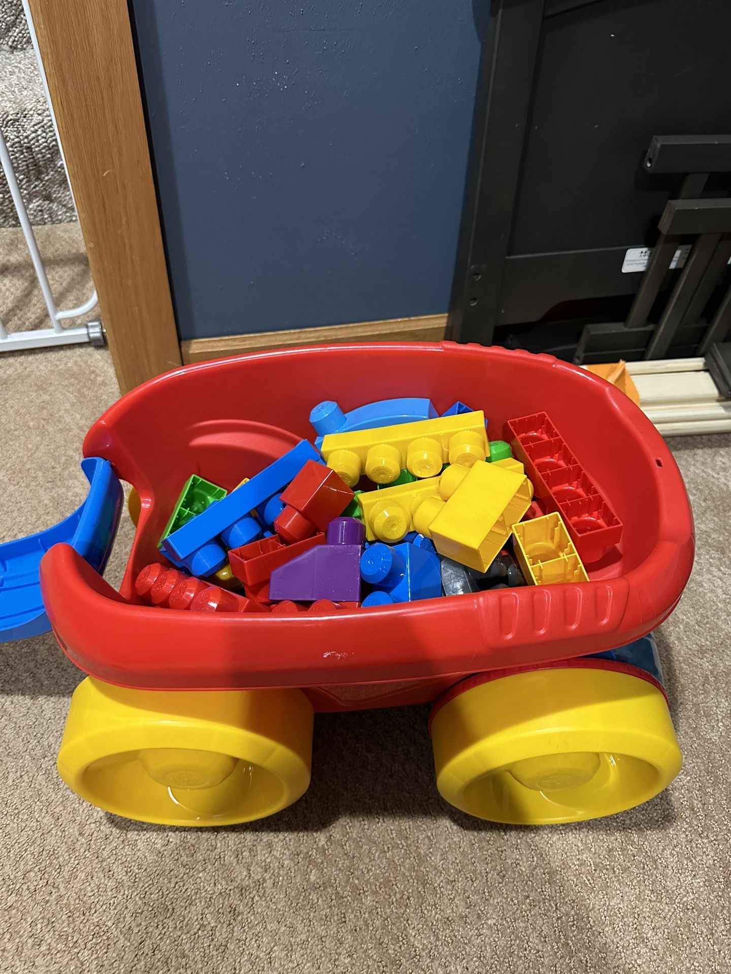 Lego Mega Blocks Scooping Wagon