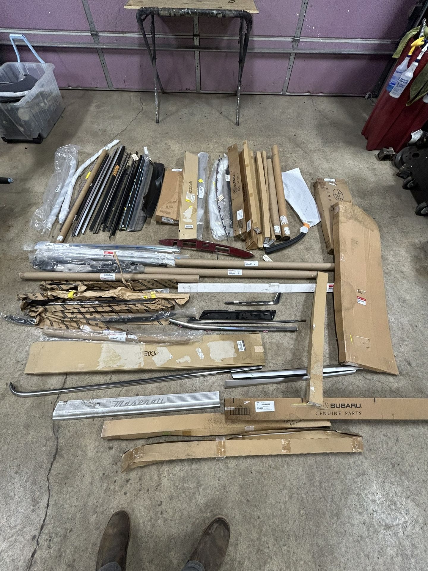 EBay Reseller Special Automotive Moldings / Trims OEM 