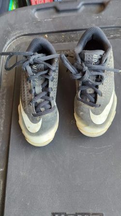 Size 10 Kids Baseball Cleats