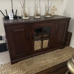 Riley Holiday Farmhouse/Rustic Burnish Oak TV Stand 