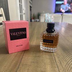 Selling Valentino Donna Born In Roma