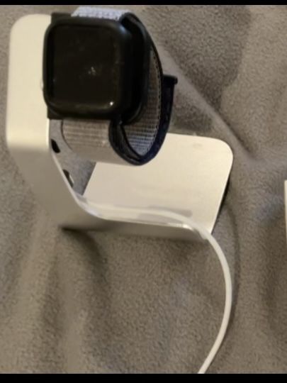 Apple Watch SE GPS + Cellular 40mm