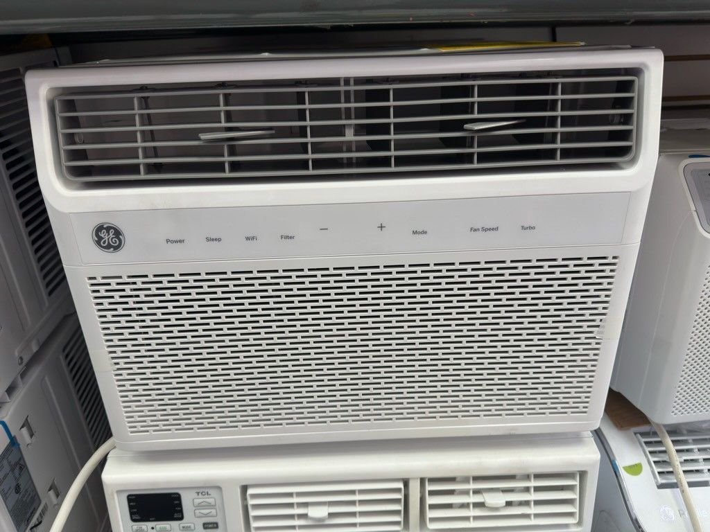 10000btu Windows Ac By GE WiFi Smart. Complete Set New In Box With Warranty