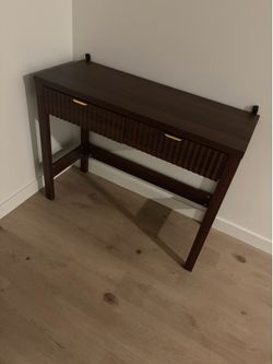 Brand New (Never Used) Computer Desk