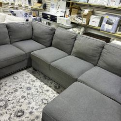 Thomasville Emilee Fabric Sectional with Storage Ottoman