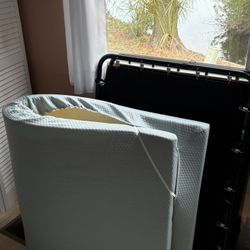 Two Twin Foldable Cots With Foam Mattress Pads 