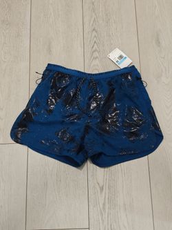 Nike reflective running shorts size medium blue NEW