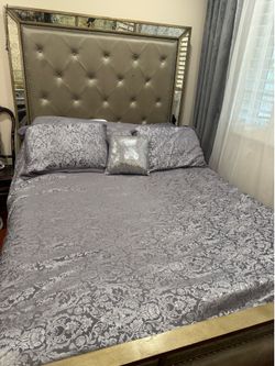 Queen size bedroom set