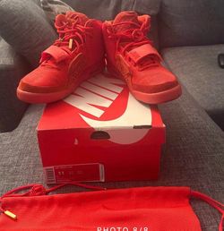 Nike air yeezy 2 “red octobers” size 11