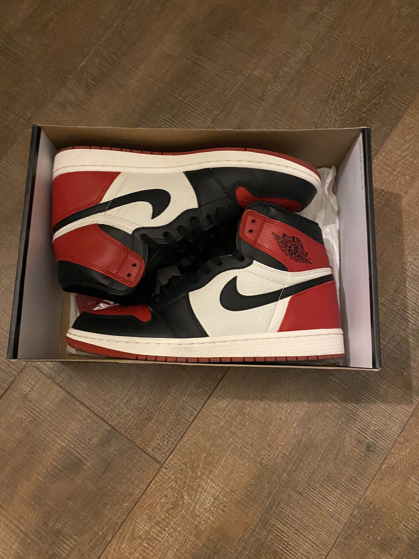 Jordan 1 bred sz 10