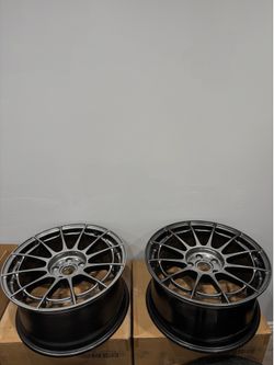 Enkei NT03RR 18x9 +40 5x114.3