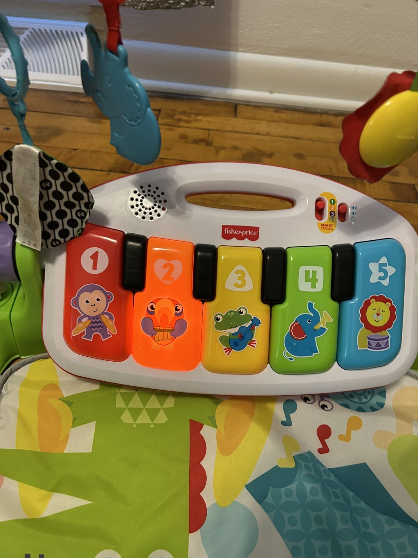 Baby Play Piano