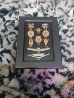 *CADILAC 100 YEARS COLLECTABLE PINS*