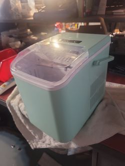 Ice maker