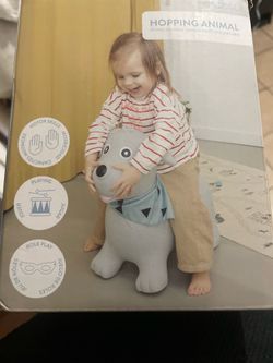 Kind gut toddler hopping animal