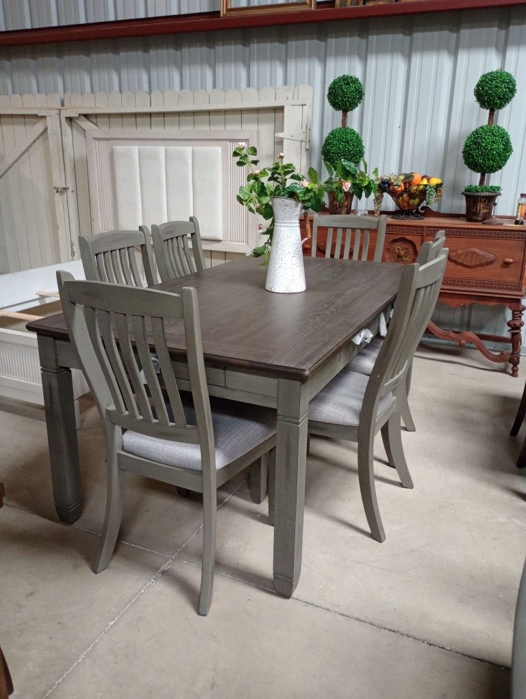 Dining Room Table Set