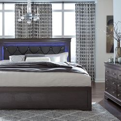 Beautiful Modern 5 PC Bedroom Furniture Set NOW 70% OFF For ONLY $749 (Grey) Or $999 (White Comes With A Free Mattress & NS)