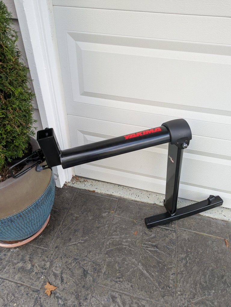 Yakima Hitch Mount Swing Away Rack Adapter