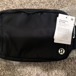 New Lululemon Belt Bag