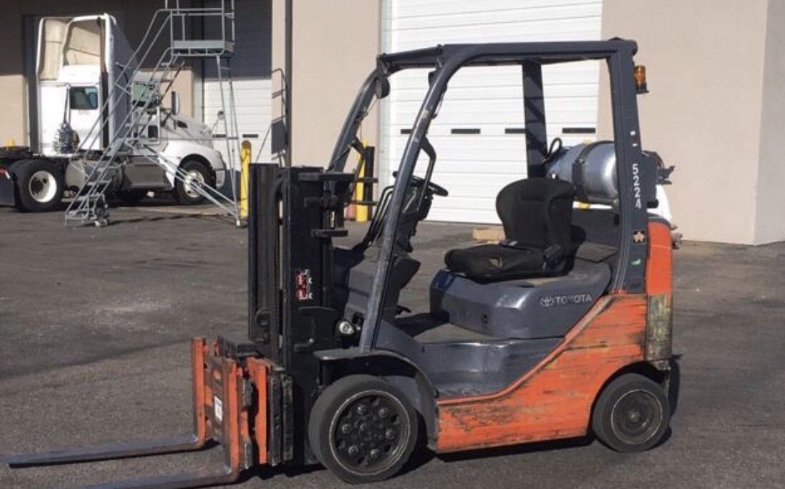 2006 Toyota forklift excellent condition