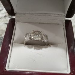 1.21ct Cluster Diamond Ring 