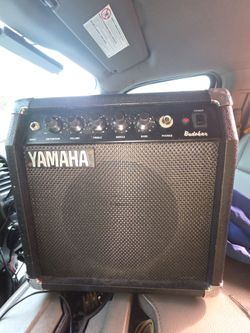 Yamaha HY-10G III guitar combo amplifier