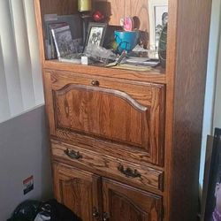 Beautiful Wooden Hutches With Light