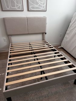 FULL SIZE UPHOLSTERED BED FRAME