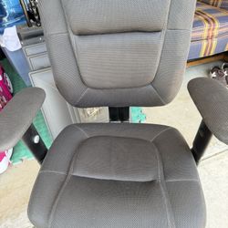 Adjustable Office Chair 