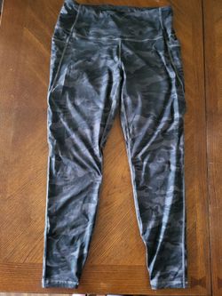 🖤 Women’s Large Black Gray Camo High-Waist Leggings Side Pockets Activewear