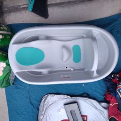 Baby bathtub