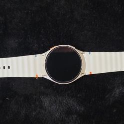 Samsung.
Galaxy watch 7