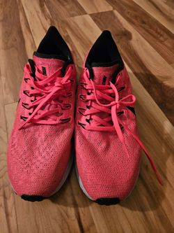 Woman's shoes