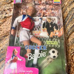 Mia Hamm Barbie  NEW in box