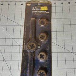 Vintage Great Neck 6 Piece Die Set  