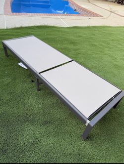 Lounge chair