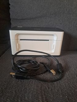 Shipping label maker