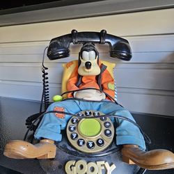Disney Animated Goofy Telephone