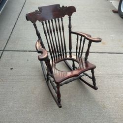 Wooden rocking chair flower planter for 10.5”D planter & above with carved crest rail spindle back