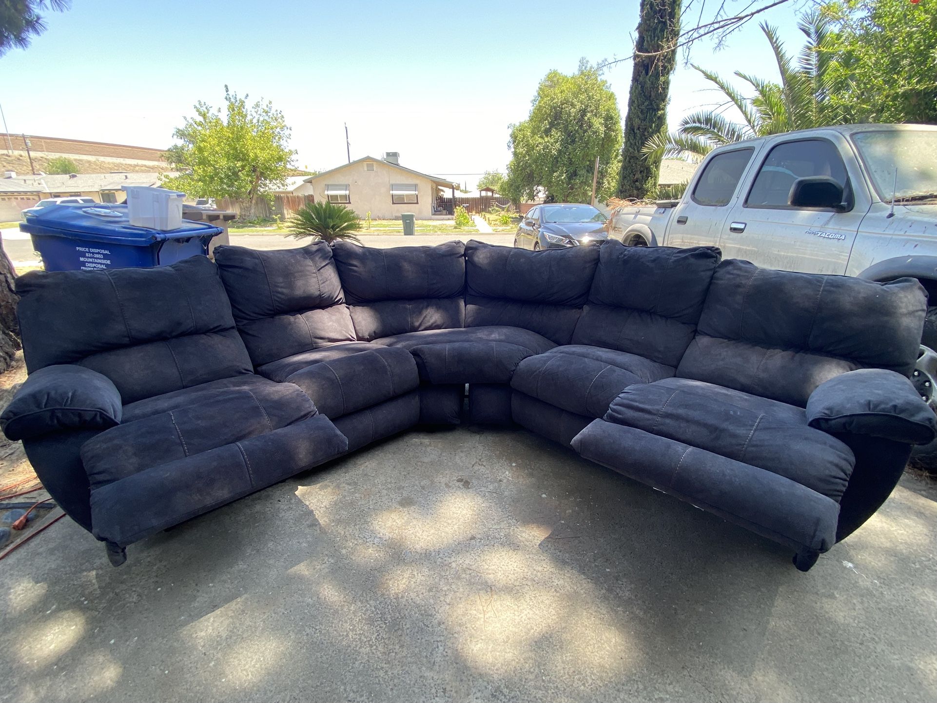 Catnapper Reclining Sectional Couch