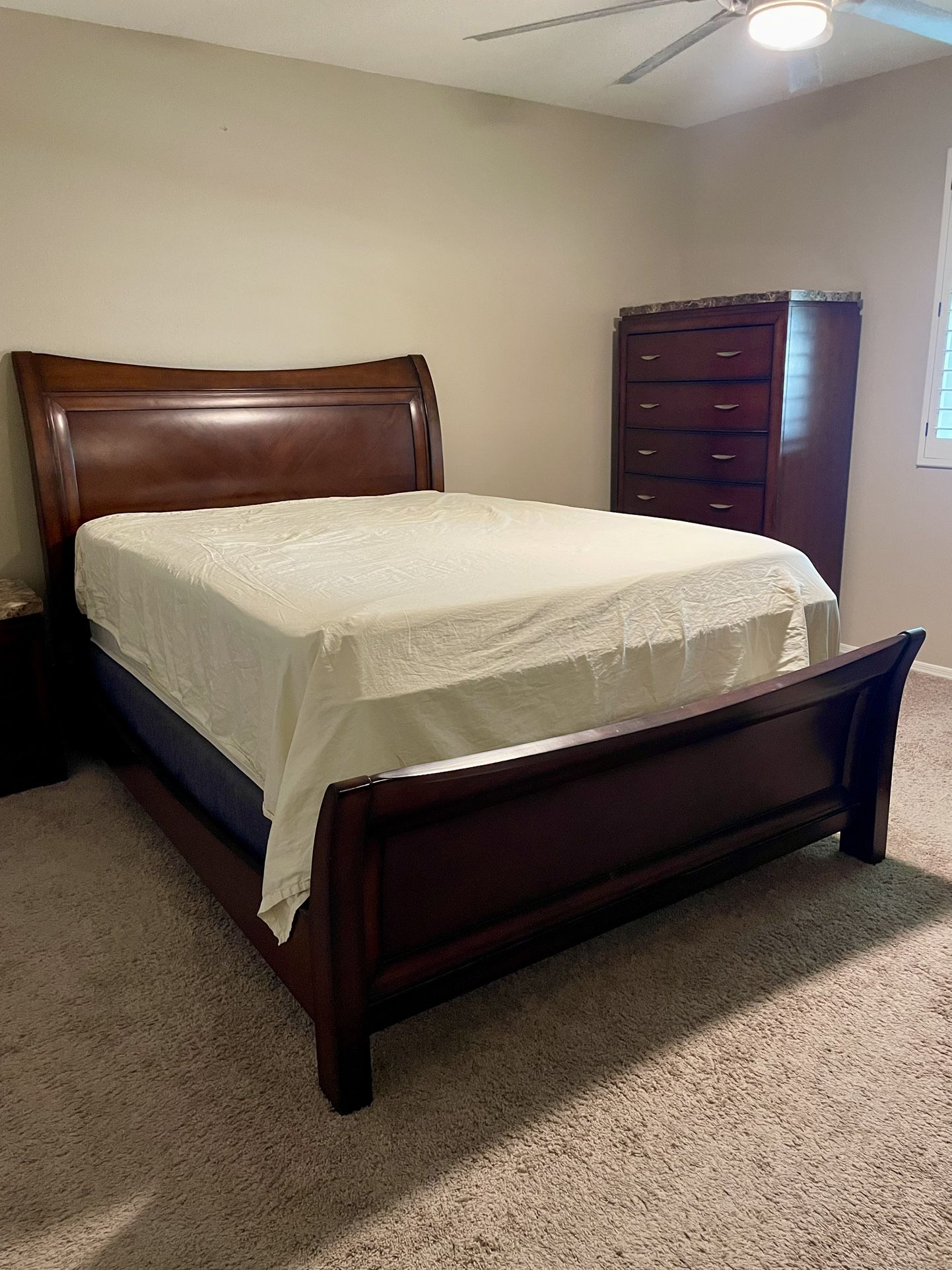 Five Piece Queen Bedroom Set