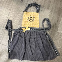 Busy bee apron